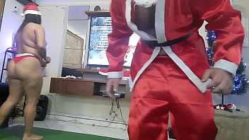 Preview 4 of Steff Kegel - Leo Fernandezxxx  Paty Bumbum El Toro De Oro  Prepara&ccedil_&atilde_o De Natal 2021 muito tesao