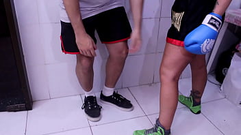 Preview 1 of First Hard Sex Of Pakistani Girl - Coroa safada deu o cu ao professor novinho de muay thai