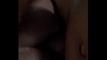 Preview 2 of School Xxx Young Gril - Tiago Roludo comendo buceta e cu da coroa