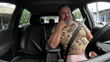 Preview 1 of Nimanimadjsong - A vendedora de pa&ccedil_oca entrou no carro e Ted soca a madeira na safada - Stefanie Silva