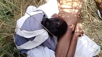 Preview 3 of Vintage Big Tit Amatuer - Indian virgin school girl sex in the forest