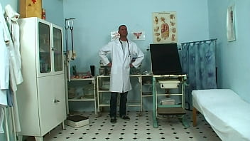 Preview 1 of Bbwzoocom - Perverted gynecologist gives the milf patient a hard squirt fuck