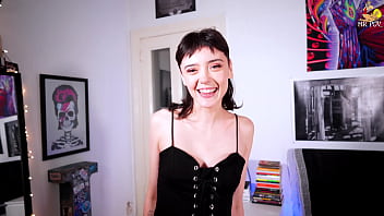 Preview 2 of Heroin Slut - Amateur German model Catherine Knight loves them big!