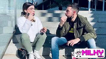 Preview 2 of Samal Bother And Big Sister Xxx - Es f&aacute_cil ligar y follar a trav&eacute_s de tinder?. Un fan te ense&ntilde_a como lo hizo... Encara messi!!!