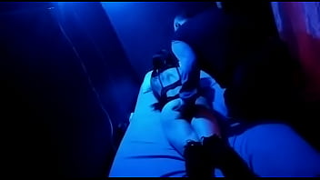 Preview 1 of Tanye Seks - me manosean en club swinger