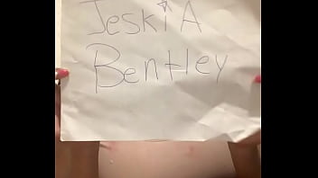 Preview 3 of Woman Jungle - Verification video