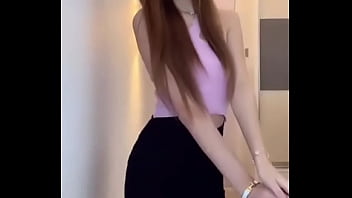 Preview 3 of Xxxvideo Kajl - 19yo vietnamese model Bella dancing on wechat