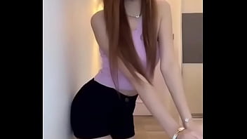 Preview 1 of Xxxvideo Kajl - 19yo vietnamese model Bella dancing on wechat