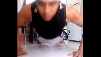 Preview 3 of Pissing Garl Inden - Ya me extra&ntilde_aban aqu&iacute_ les dejo un v&iacute_deo