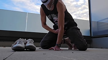 Preview 4 of Granny 3some Sperm - horny masturbator outdoor from sneaker to barefoot