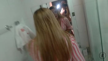 Preview 1 of Masturbate Black - J&Aacute_ EST&Aacute_ NO RED a maravilhosa REBECCA SANTOS mostrando tudo e mais um pouco nos BASTIDORES DO TIGR&Atilde_O! IMPERD&Iacute_VEL!!