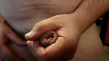 Preview 3 of Filthy Jess - Mi pene erecto traga 16 mm di&aacute_metro y la bola con sibincision terminada y prepurcio muy largo 1