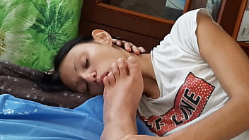 Preview 2 of Chori Chori Xxx Girl Boy - Instead of lollipop,  my girlfriend sucks my toes - Lesbian Illusion Girls