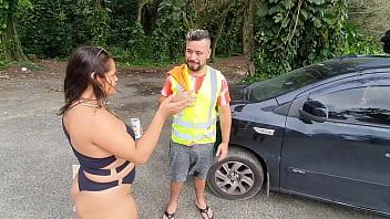 Preview 2 of Tante Indo - Flanelinha cuidou do meu carro !!! Paguei no Xerecard e tomei todo leite quente !!! Leo Fernandezxxx - Paty Bumbum