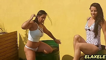 Preview 1 of Dog Fuck School Girl - PEGUEI MULHER E MARIDO karen oliver e jefao NO MESMO DIA NA CHACARA E O CORNO NEM PERCEBEU.......