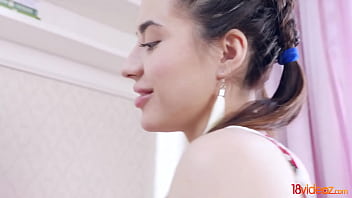 Preview 1 of Dogu Sexeyi - 18videoz - Teen brunette Regina Rich enjoys hot fuck