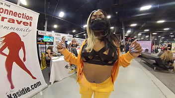 Preview 2 of Milf Francaise Enculee - Ebony booby shake at Exxxotica NJ 2021