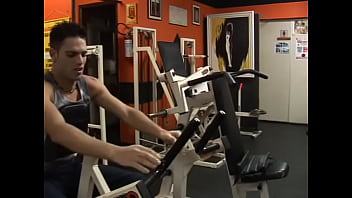 Preview 1 of Prada Wwe - Sweet gay boy gets a warm load all over his pretty face