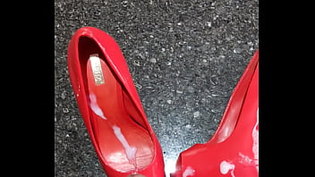 Preview 2 of Missa Practice Baby Practice - Sapato schutz vermelho cheio de leite!!!