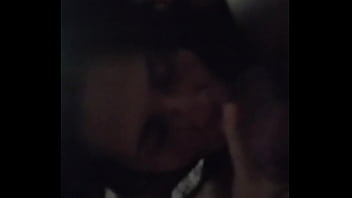 Preview 1 of Mulher Fazendo Sexo Com Animal - Ela chupa at&eacute_ fazer barulho