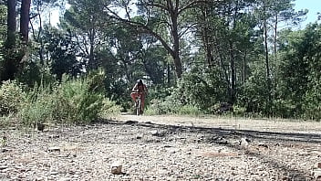 Preview 3 of Odia Vidos - exhib en vtt a poil  avec poids aux couilles qui saute