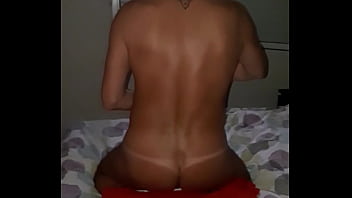 Preview 1 of Men Mature Ffm Hd - Fantasmer de se faire bouffer le cul &agrave_ la chantilly par un beau mec