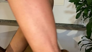 Preview 4 of Baby Pornosu - Magrelo tatuado socando meu cuzinho