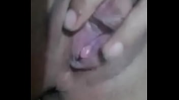 Preview 2 of Kuala Lumpur Ladyboy - Chica Me Manda su Pack Y Tiene Un Bello pircing