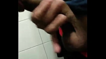 Preview 1 of 3gp Panu Video - Banheir&atilde_o com Roludo no RJ