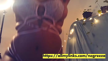 Preview 4 of Don Porno Madres E Hijos - MORENA GOSTOSA SE EXIBINDO COM LINGERIE SENSUAL .