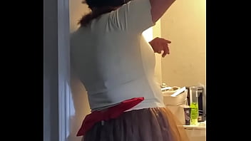 Preview 2 of Aurora Jolie Swallow - Mi esposa disfrazada para halloween