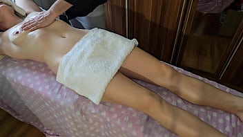 Preview 2 of Mom San Sex Movies Lovy Sex - Oil massage with happy ending for my stepbrother