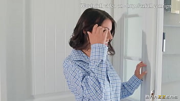 Preview 2 of Twsty S - Don&#039_t You Dare Ignore My Ass / Brazzers  / download full from http://zzfull.com/ign