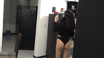 Preview 1 of Multiple Edge Husband - Mamada profunda con leche en la boca de mi hermanastra latina