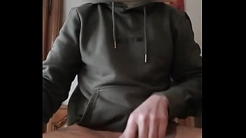Preview 1 of Petitenget As8an - Je branle ma grosse bite,  et exhib mon trou du cul,  belle &eacute_jaculation &eacute_paisse,  je l&egrave_che mon jus, 