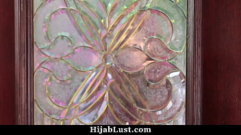 Preview 1 of Pinay Sex Vedeo Utube - Hot Hijab Teen Nadia Ali Introduces Herself to Her New Neighbor - Hijablust