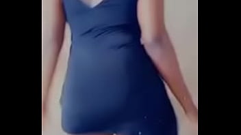Preview 2 of Mira Kereta - Big booty Kenyan girl twerk