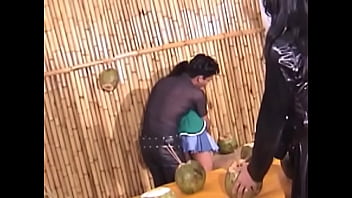 Preview 1 of Bokep Barat Adik Ganti Baju - Horny dude fucks young brunette while giving blowjob to hot tranny on massage table