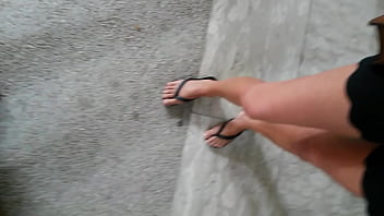 Preview 4 of 2mom Teach Son - Filmer ses pieds &agrave_ son insu