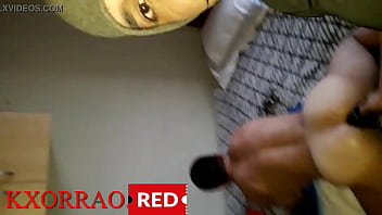 Preview 3 of Gay Mature Cum In Mouth - ABRINDO O RABAO DO PUTO COM GOSTO! video completo no meu XVIDEOS RED