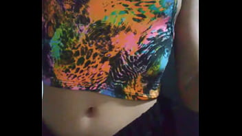 Preview 1 of Queensnake Com Tit Tacks 34 - V&iacute_deo de verificacao