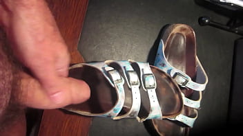 Preview 1 of Siri Busting - Cum on wifes Birkenstock