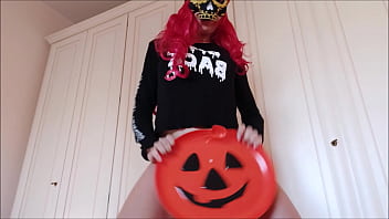 Preview 2 of Best Candy - halloween couldn&#039_t be hotter,  like her pee