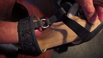 Preview 4 of Mp4 Hijib Sex Videos Low Quality - Fuck another blue shoe of my wife and cum in it