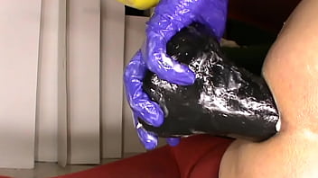 Preview 3 of Japanese Get Gang - Enorme dildo anale nero da 50 Cm 2G