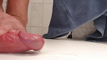 Preview 4 of God Naight Xxx Dad Bate - Sensitive oiled cumshot
