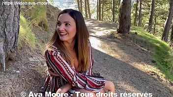 Preview 3 of Thresome Hot - Ava Moore - Exhibition et squirt en for&ecirc_t