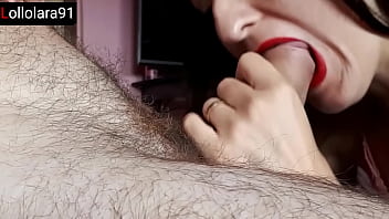 Preview 1 of Www Xxx 2019 Com - mia moglie mi fa una pompa con il suo rossetto rosso da troia