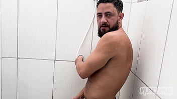 Preview 4 of Beauty Arab Anal - Homens peludos e pau grosso s&atilde_o demais!