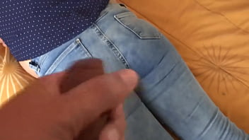 Preview 3 of Mmf Pussy To Mouth - Big cumshots on my wife&#039_s ass from her students